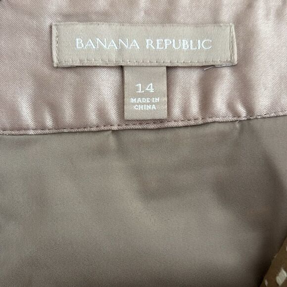 Banana Republic Fully Lined Skirt - Picture 5 of 5